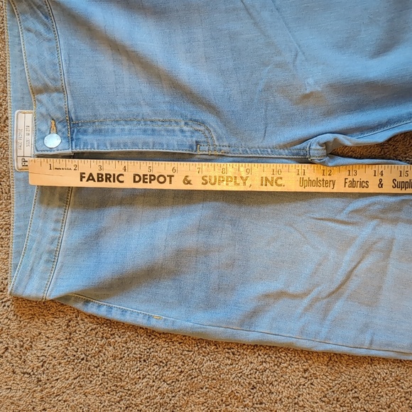 Free People jeans. Size 27R. Large bell bottom. Light wash. - Picture 3 of 8